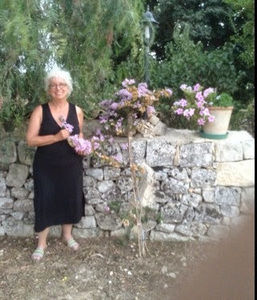 Meet your Posher, Emma